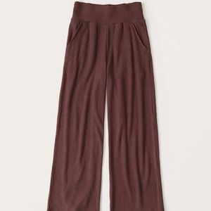 Abercrombie & Fitch matching lounge set